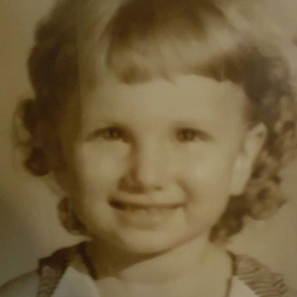 Meet your Posher, Deborah